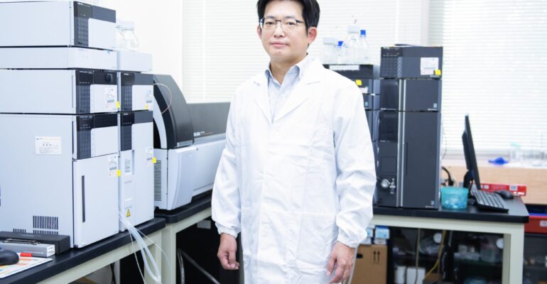 中原大學講座教授張雍再創紀錄：全國唯一囊括高分子學會年度三大獎章