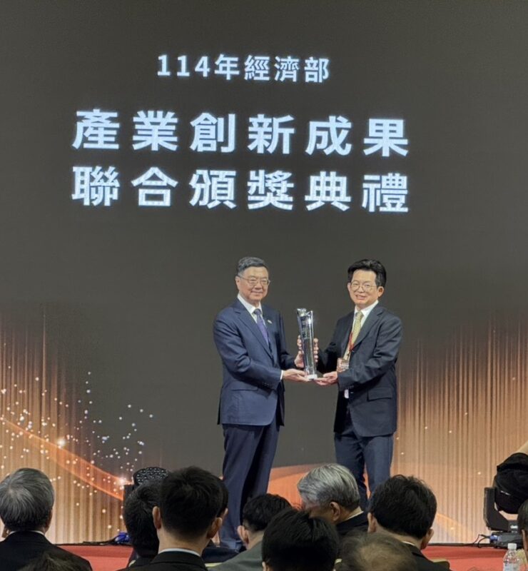 私校首例！中原大學講座教授張雍以「生醫材化」創新奪「國家產業創新獎」