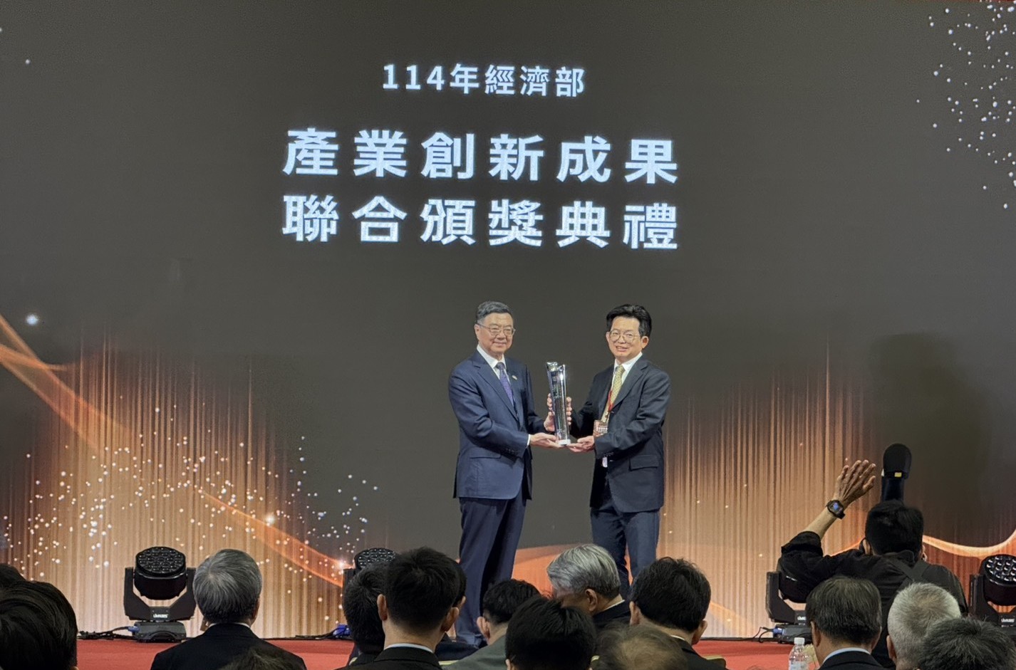 私校首例！中原大學講座教授張雍以「生醫材化」創新奪「國家產業創新獎」